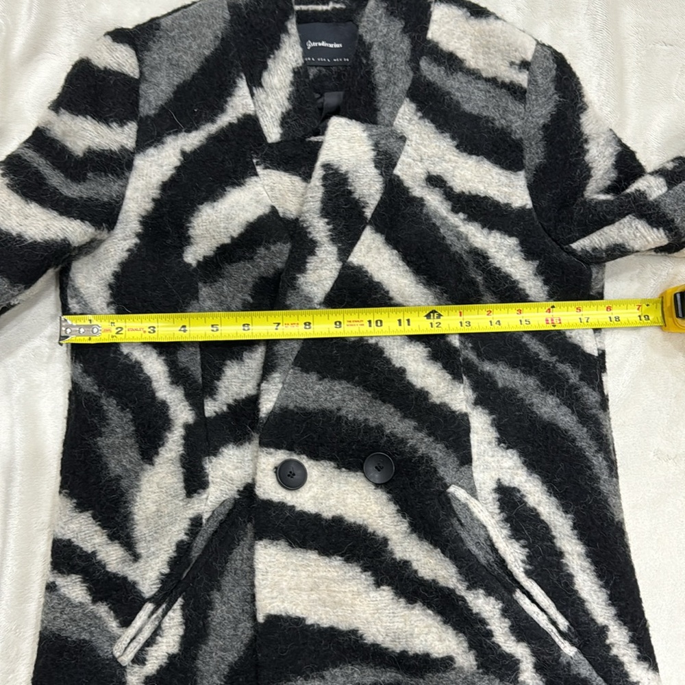 Stradivarius Zebra Print Jacket-Size L - image 7